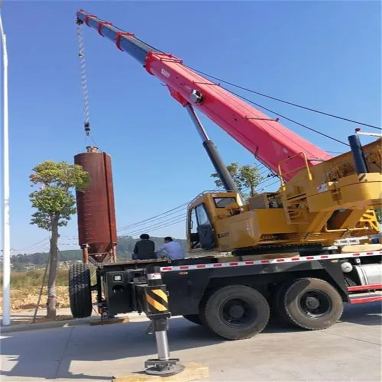 田阳80吨吊车出租多少钱